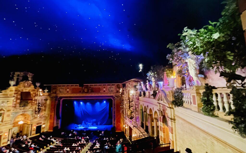 Saenger Theater