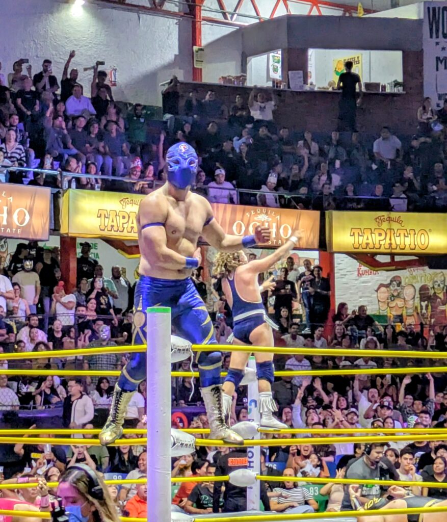 Lucha Libre Guadalajara luchadores ring