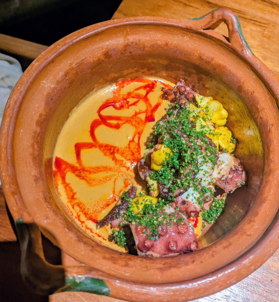 Alcalde restaurant Guadalajara open kitchen