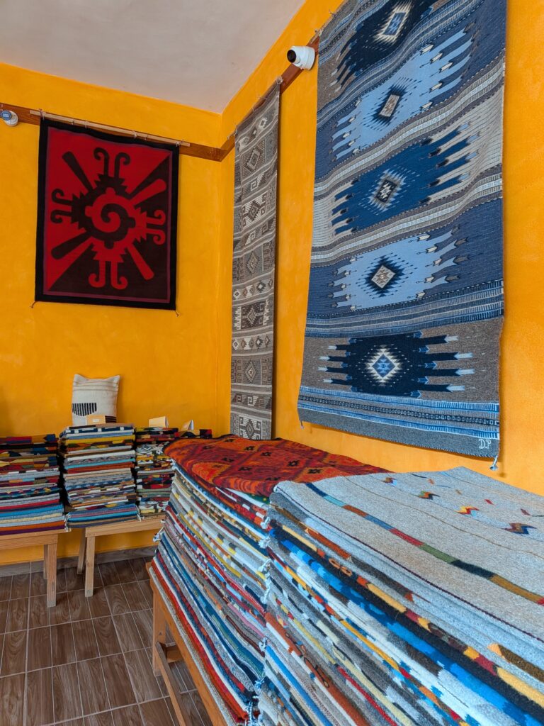 wool rug weavers Teotitlan del Valle Oaxaca
